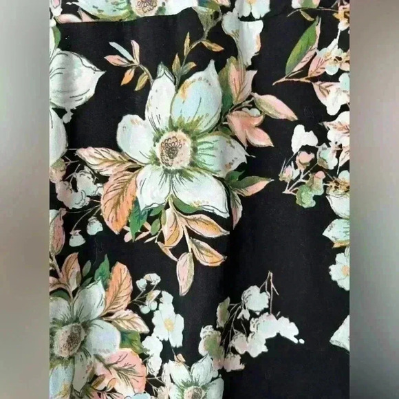 Suzy Shier Womens Floral Black Bodycon  Long Sleeve Wrap Preppy Midi Dress XS - Picture 3 of 9